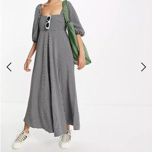 trapeze maxi dress in mono gingham